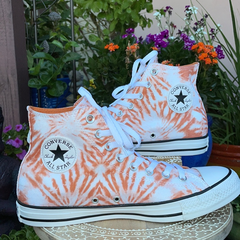New Orange Sunburst Tie Dye Converse Hi Tops Sz 11 - Picture 1 of 15